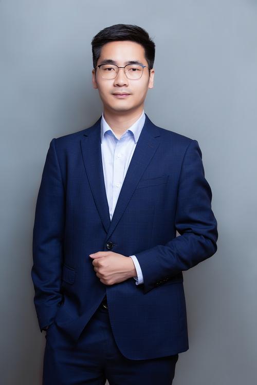 杨小琦 客户策略总监